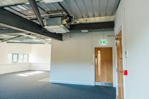 Light Industrial to rent Image 5