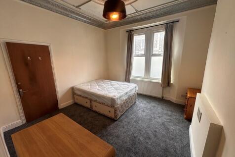 Bedroom 5 - Furni...