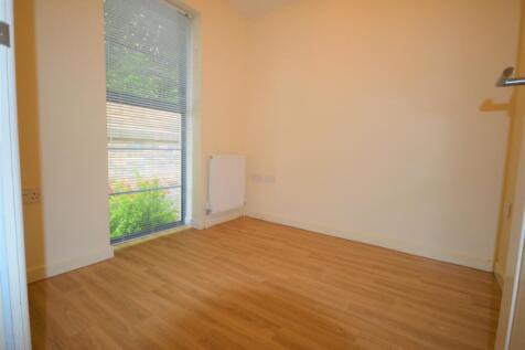 Annabel Court, Dene Road, Andover, SP10 photo 4