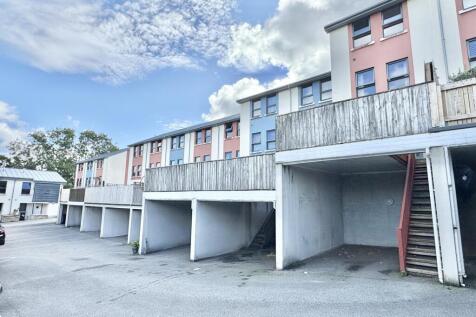 Rear Car Port / Store