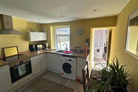 Weston Road, Portland, Dorset, DT5 photo 3