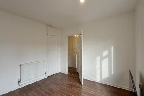 India Dock Rd, E14 House For Sale By Barrain Londo