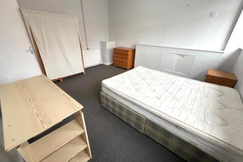 Downstairs Bedroom 1