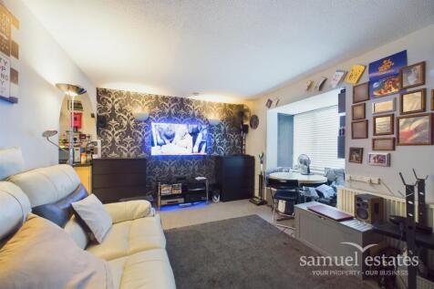 Bedroom/Living Room