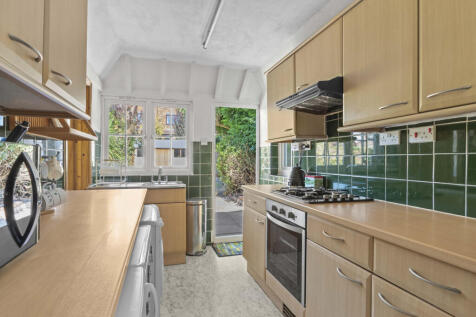 1 Southview Terrace, SL8 5JB (LOW RES)-6