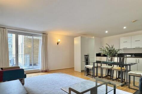 Property to rent in Narrow Street