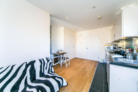 Havergate Way, Reading, Berkshire, RG2 photo 3