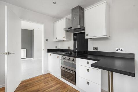 Vaisey Road, Stratton, Cirencester, Gloucestershire, GL7 photo 2