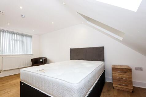 Orchard Avenue, Southall, UB1 photo 3