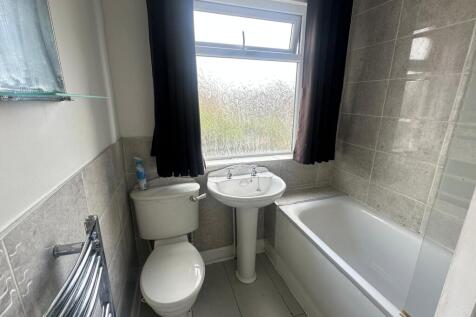 Clarenden Street, Lowerplace, Rochdale photo 5