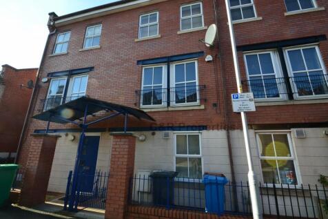 4 bedroom Townhouse for rent