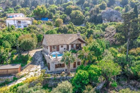 Traditional Stone 3 Bedroom Villa Nestled in Mountain and Nature in Baspinar,Lapta Image 9999 2