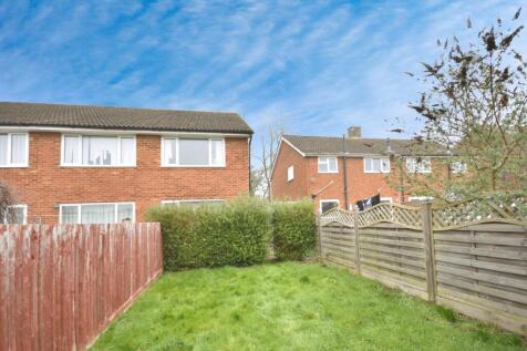 Ingram Avenue, Aylesbury, HP21 photo 4