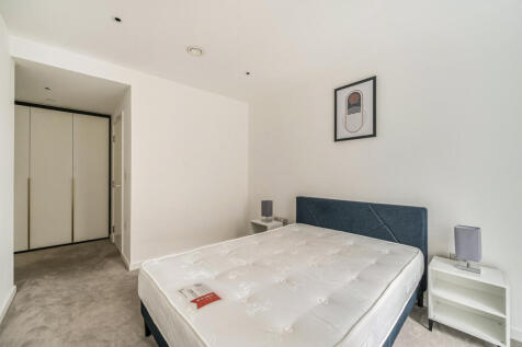 1370518-10-68f191...