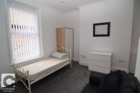 Balls Road, Prenton photo 3