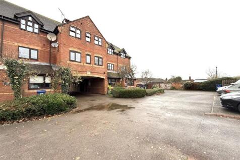 4 forge mews car park.jpg