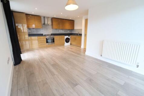 LOUNGE/kITCHEN