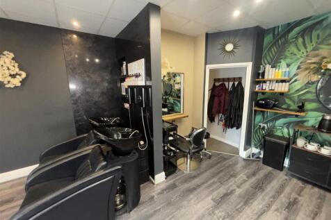 Hairdresser / Barber Shop for sale Image 7