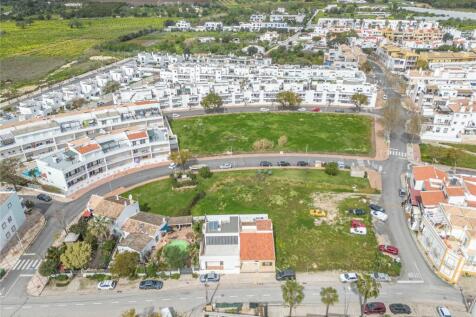 Cluttons Algarve