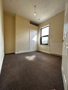 Coronation Street, Wigan, Greater Manchester, WN3 photo 4
