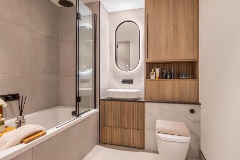 1 bed, 1 bath Flat in london - Photo 4
