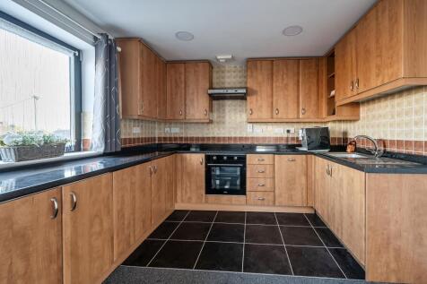 Open Plan Kitchen/Living Area