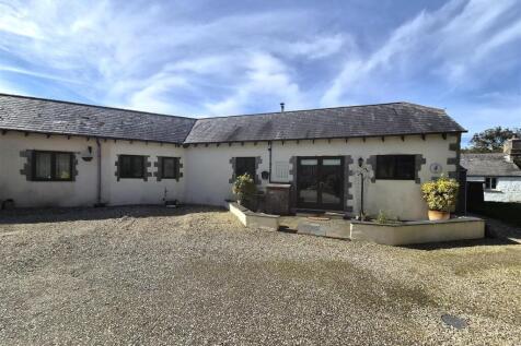 Cottage and parking.jpg