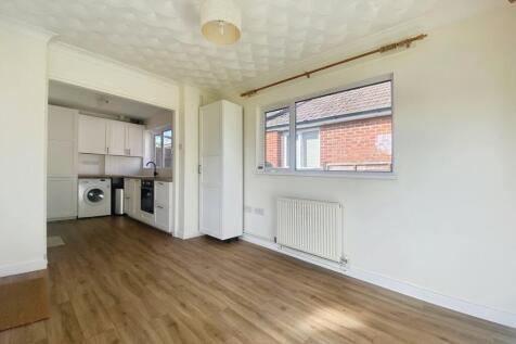 Beechcroft Way, Chandler's Ford, Eastleigh, SO53 photo 3