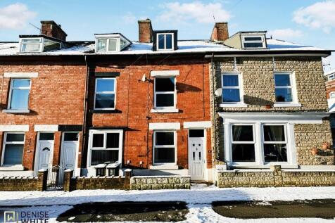 Leek, ST13 - property photo