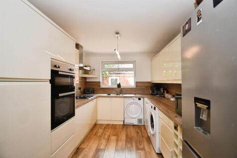 f023896f-160 20Maplewood 20Avenue 20 20 2820 29.JP