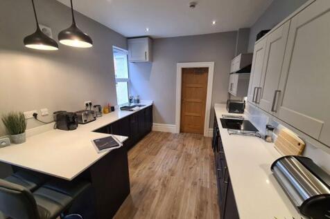 Rooms at 76 Hartington Street, Barrow-In-Furness photo 5