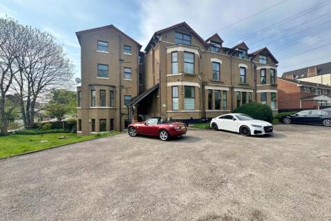 Birkenhead, CH42 - property photo