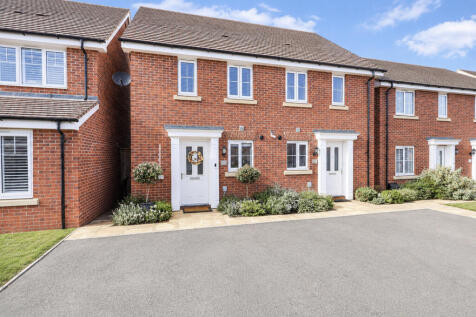 Pear Place, Stratford-upon-Avon, CV37. 2 bedroom semi-detached house for sale