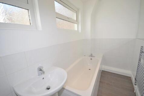 Bathroom Flat to ren