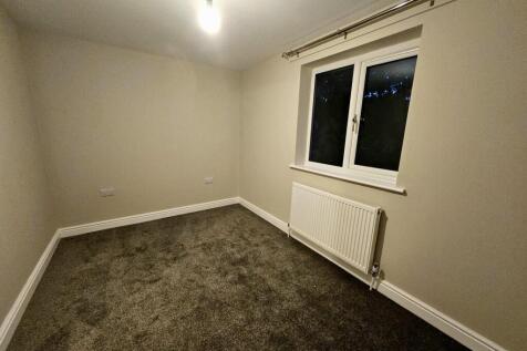 Primrose Close, North Hykeham, Lincoln photo 5