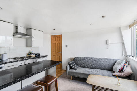 Reception/Kitchen