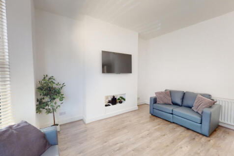 7-bed house on Egerton Road, Liverpool, £4,520/mo