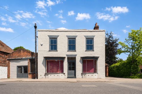 Fantastic Residential &amp; Commercial Split Property