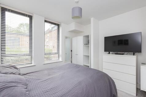 8 Manor Gardens-LR5.jpg