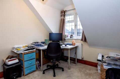 Bedroom 3 study SAPL6236-Enhanced-NR.jpg