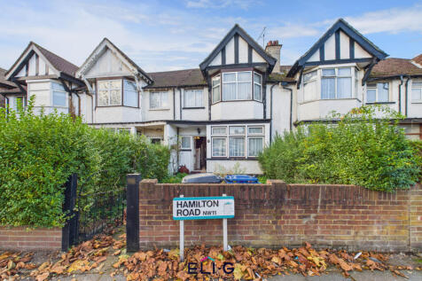 3 bed terraced house for sale Hamilton Road, Lond