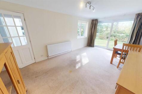 Pinfold Drive Dining Room