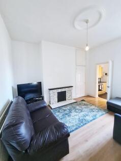 Warton Terrace, Newcastle Upon Tyne, NE6 photo 3