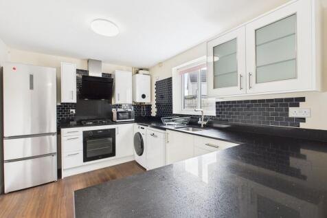 CAM03974G0-PR0221...