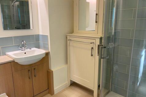 beechwood bathroom.jpeg