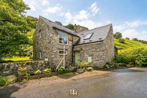 MILL COTTAGE KIRRIEMUIR DD8 5JT 020926 EDIT (15 of