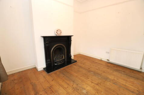 Ripponden Road, Oldham photo 3