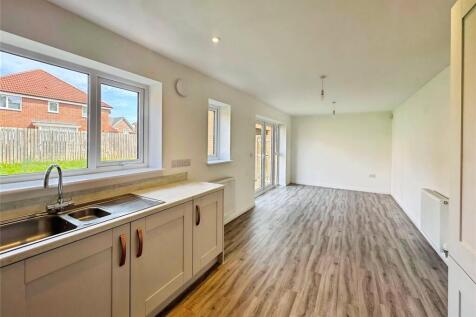 Blenheim Close, Silksworth, SR3 photo 3