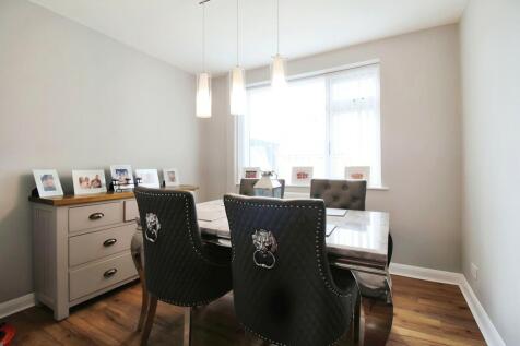 ed84e8b7-WhatsApp...