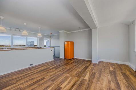 23 Sandy Beach Estate, Hayling Island-Small-Portic